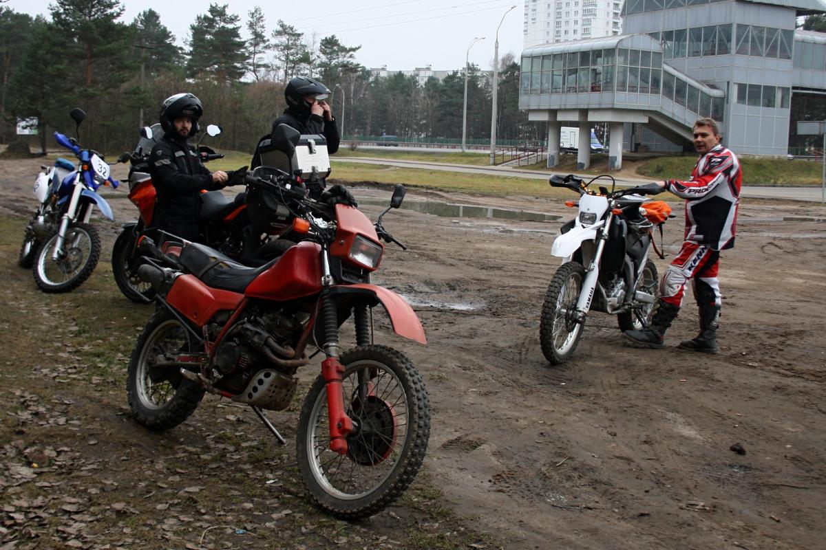 Встреча участников поездки на эндуро. Yamaha TTR, Yamaha WR250, Honda XL