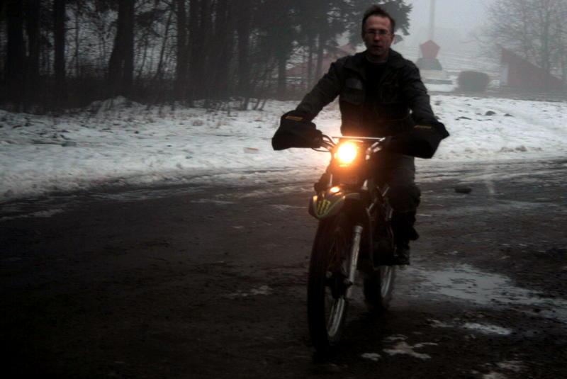 Зима, прогрев мотоцикла в движении.